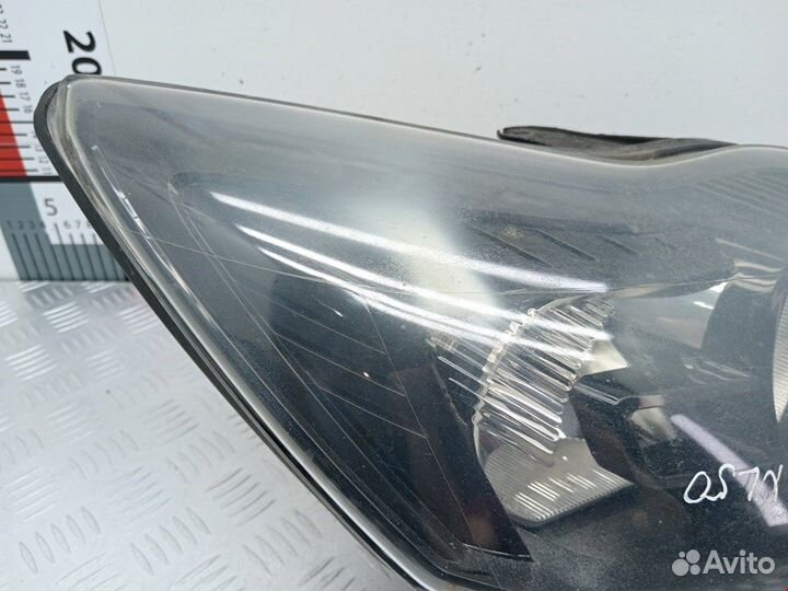 Фара передняя для Ford Focus 2 1480979