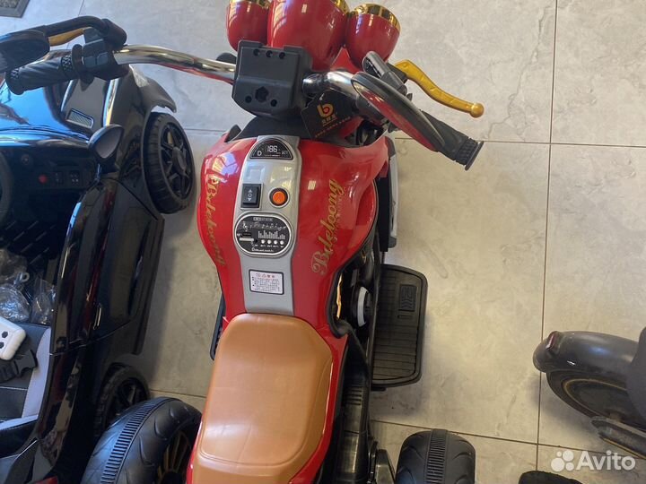 Детский электромобиль новый