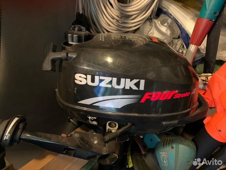 Лодочный мотор suzuki 2,5 4-х тактный