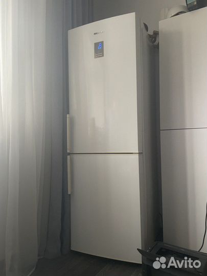 Холодильник Samsung RL-34 egsw