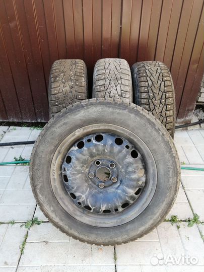 Колеса на volkswagen Polo r15 Nokia nordman 7