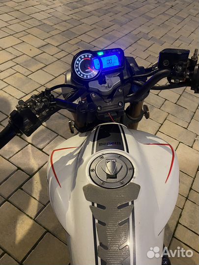 Stels flame 200