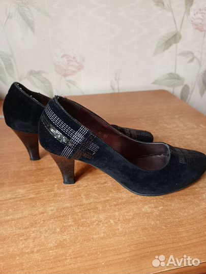 Туфли женские 39 размер черные