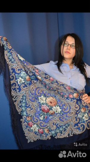 Павловопосадские платки, шали, палантины, кашне