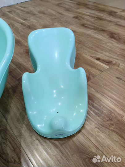 Ванночка для купания с подставкой