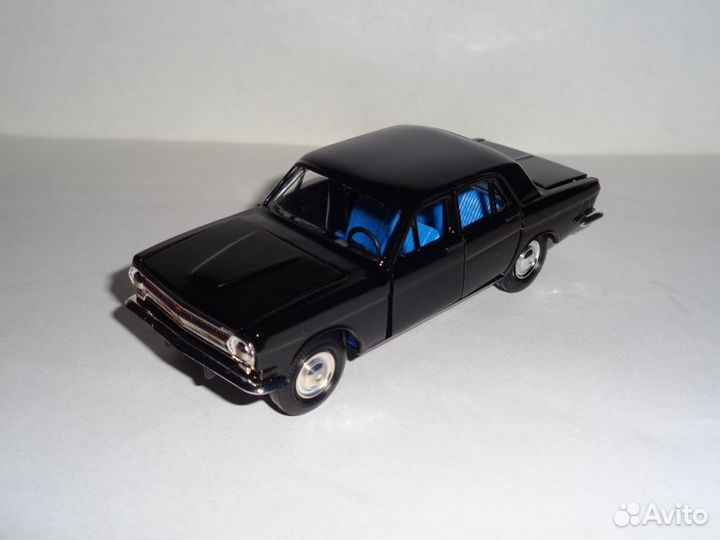 Газ-24 Волга чёрная модель автомобиля 1:43