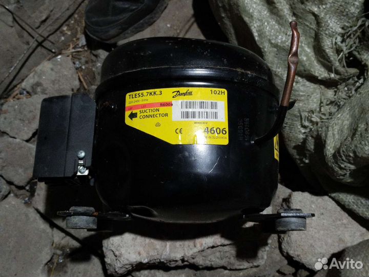 Компрессор холодильника Danfoss tles5.7KK.3 R600a