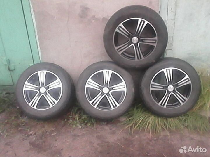 Колёса 195/65R15 Nokian Hakka Green-2 5*108