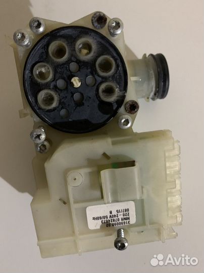 Стиральная машина Miele W1
