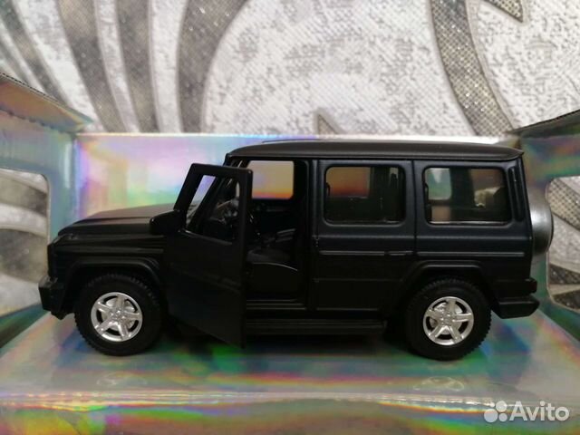 Игрушка автомобиль Мерседес