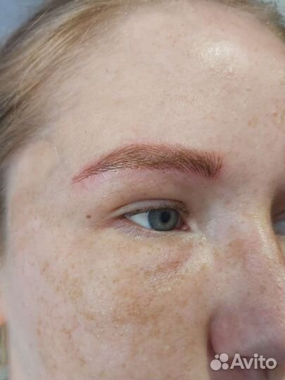 Татуаж, микроблейдинг, оформление бровей