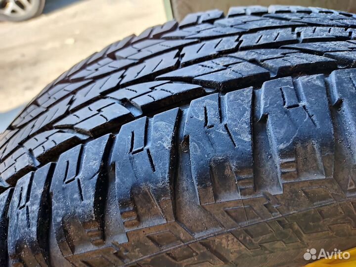 Yokohama Geolandar A/T G015 215/65 R16