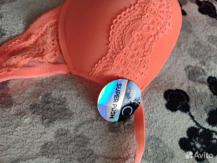 Бюстгальтер