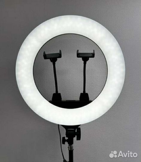Кольцевая профессиональная лампа 45 см