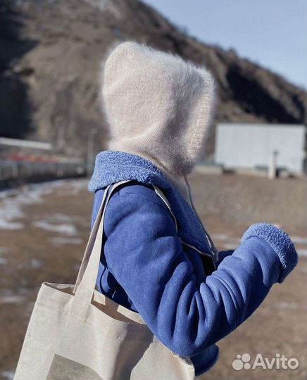 Капор с удлиненной грудкой из пуха норки. Новый