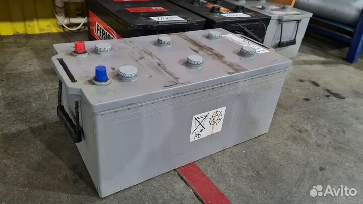 Аккумулятор Renault Trucks 12v-225Ah/1100 A (EN)