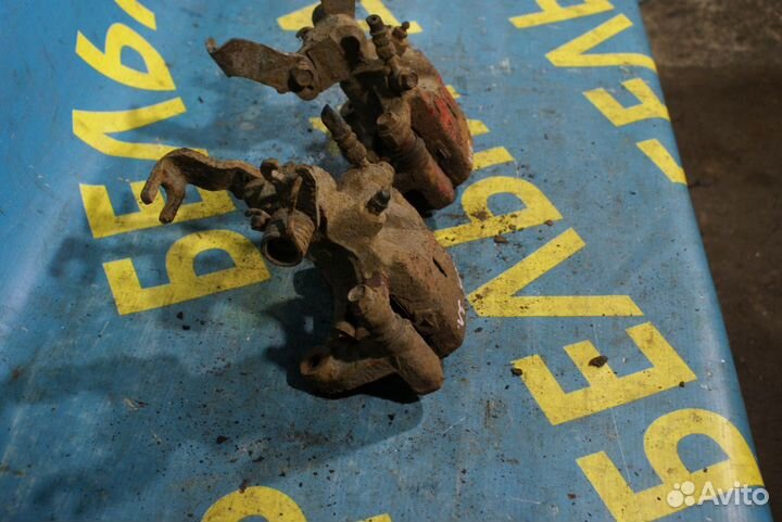 Суппорт задний Nissan Maxima a32