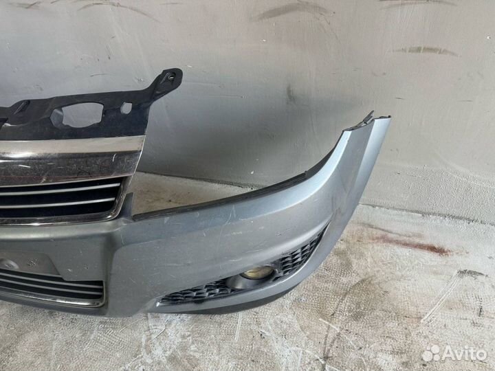 Бампер передний Opel Astra H 2007 13225746