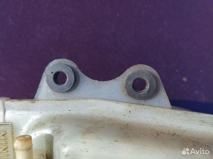 Бачок расширительный Audi 80 B3 1.8I 1988