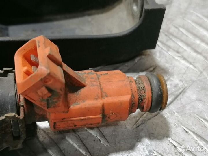 Форсунка двигателя Peugeot 307 2001 2008