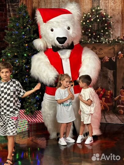 Большой танцующий белый мишка Тимка