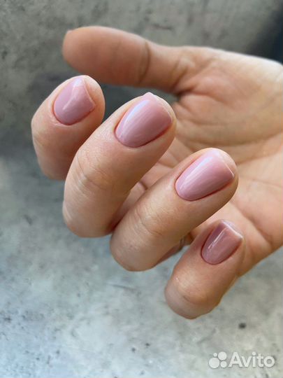 Обучение маникюру, педикюру, дизайнам