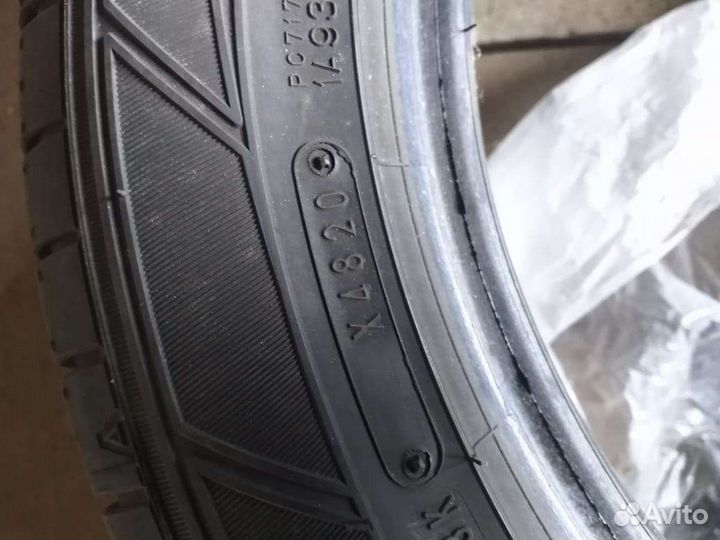 Dunlop SP Sport Maxx 050+ 205/55 R16