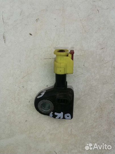 Датчик удара Шкода октавия 3 а7