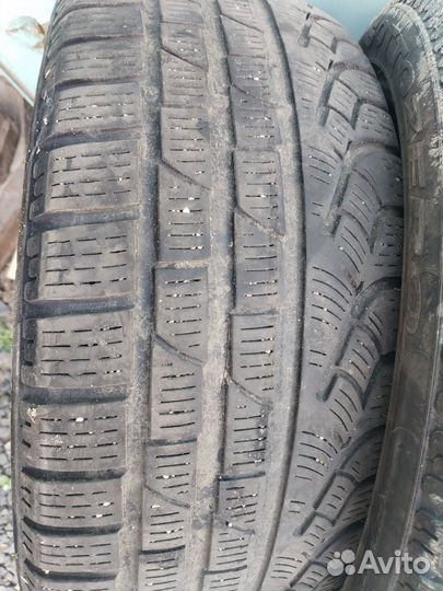 Pirelli Winter Sottozero 215/45 R17