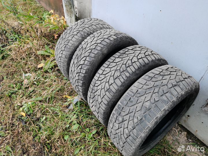 Gislaved Frost 205/55 R16 70T