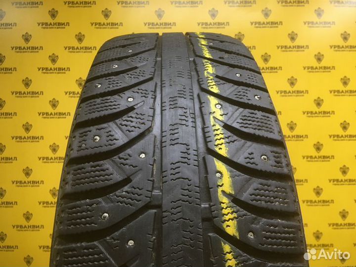 Bridgestone Ice Cruiser 7000 215/70 R16 100T