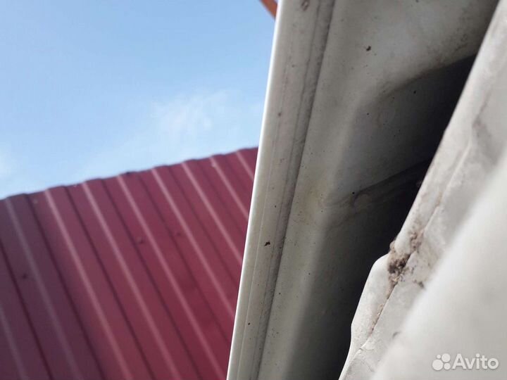 Капот на рено логан