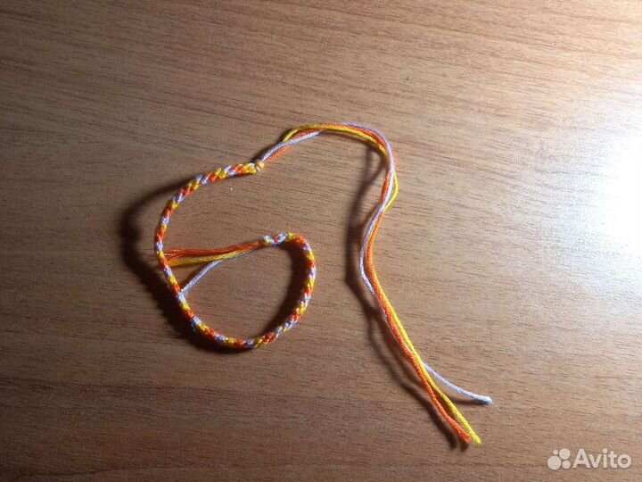 Фенечки из пряжи (мулине)