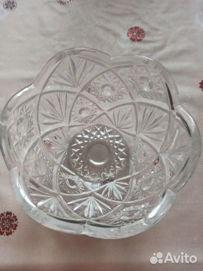 Хрустальная ваза