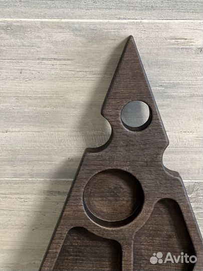 Менажница деревянная. Кусочек сыра