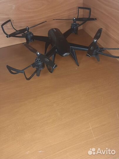 Квадрокоптер sg106