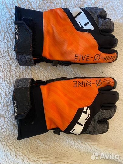 Перчатки для снегохода