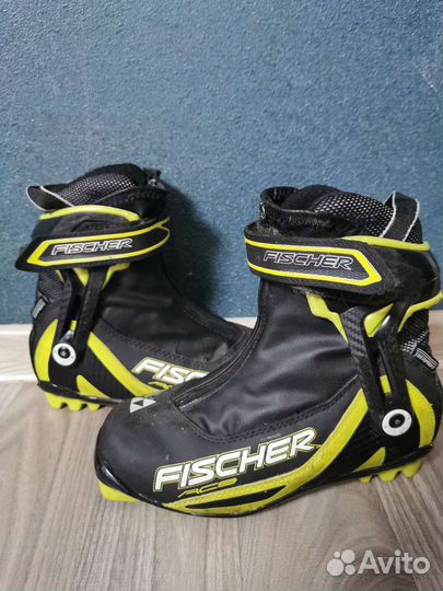 Лыжные ботинки NNN fischer RCS junior S40014