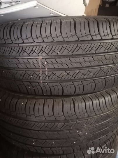 Michelin Latitude Tour HP 235/65 R17 108
