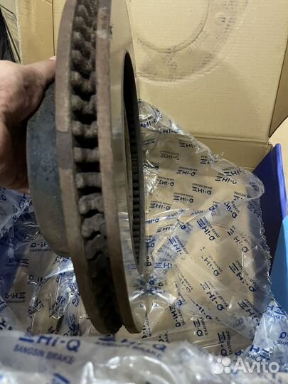 Тормозные диски передные Toyota land cruiser 200