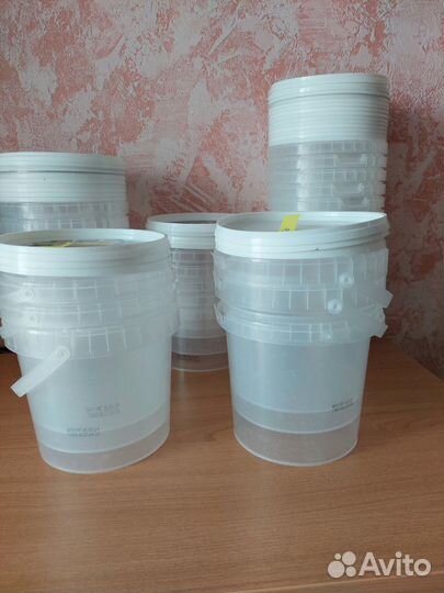 Контейнер пластиковый пищевой б/у 500 и 1000 мл