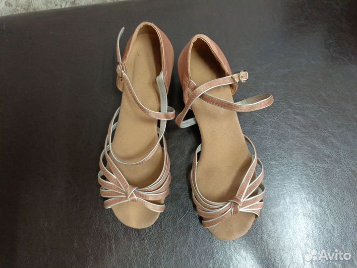 Костюм для танцев