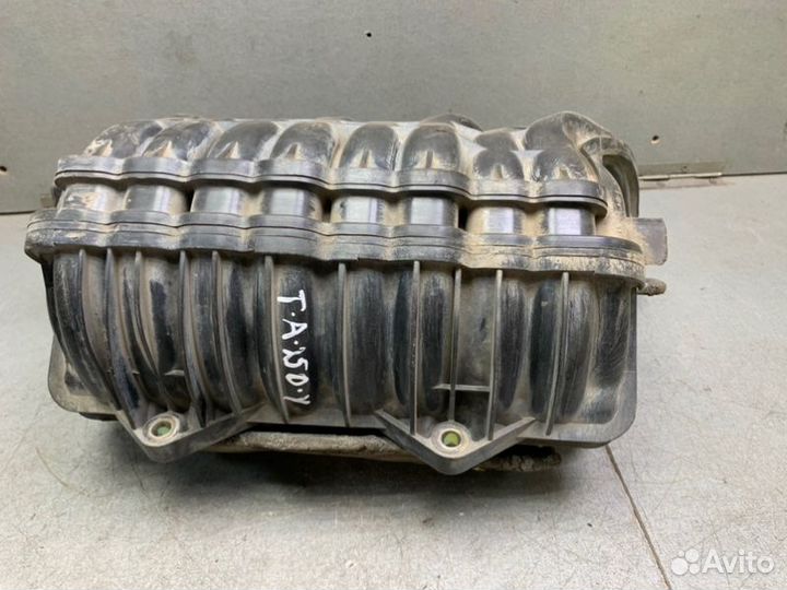 Впускной коллектор Toyota Avensis T250 универсал