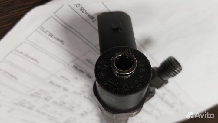 Форсунка топливная Mercedes G 320 4X4 W463 OM628