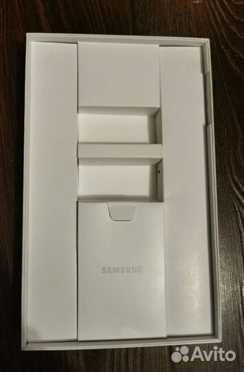 Коробка от планшета Samsung galaxy tab A 10.1