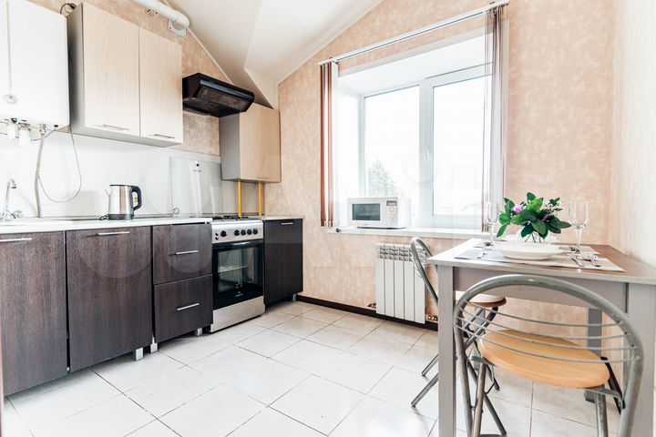 1-к. квартира, 42 м², 4/4 эт.