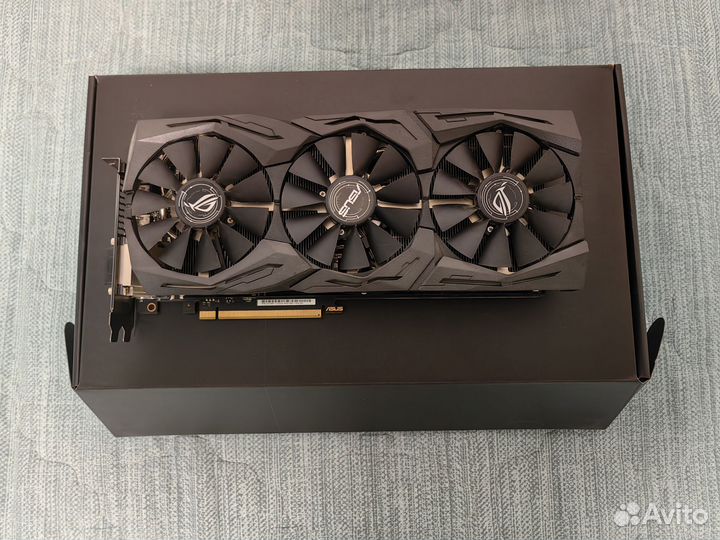 Видеокарта Asus rog strix gtx 1080 ti 11 gb