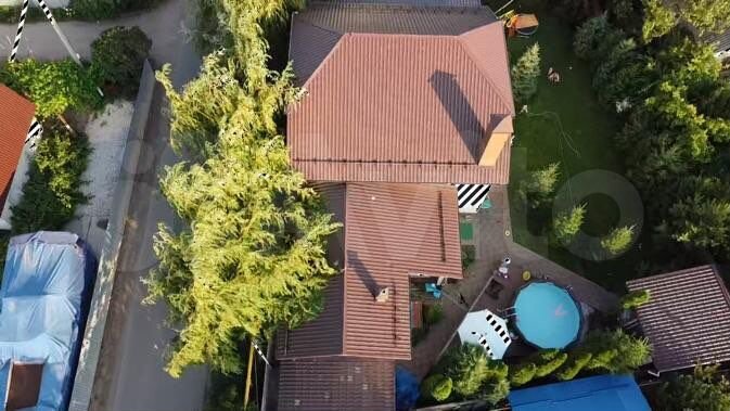 Коттедж 240 м² на участке 6 сот.