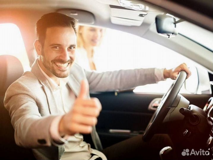 Водитель со своей иномаркой