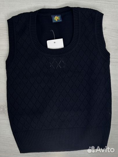 Новый Жилет школьный темно синий